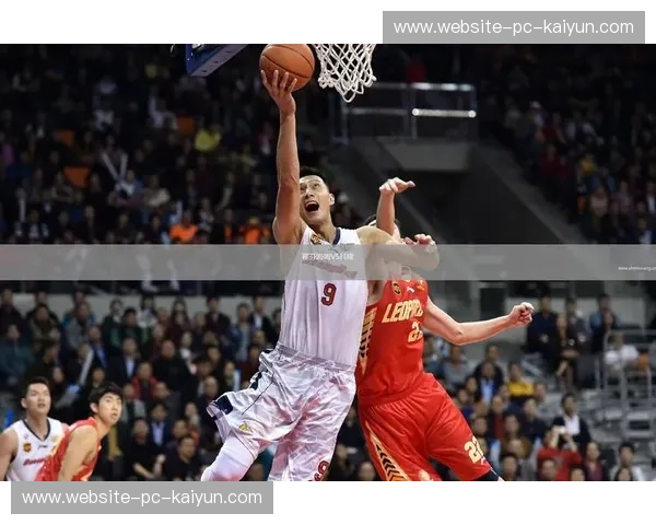 科隆与霍芬海姆激战，两队为中游排名展开激烈争夺